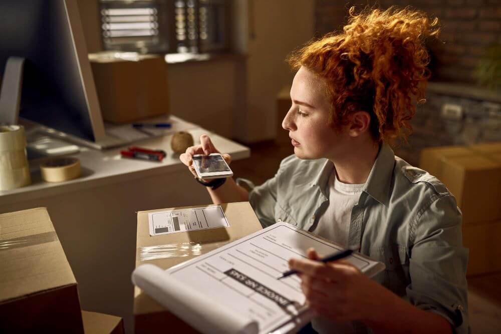 Manual Logging vs. Parcel Management Software: A Cost Comparison